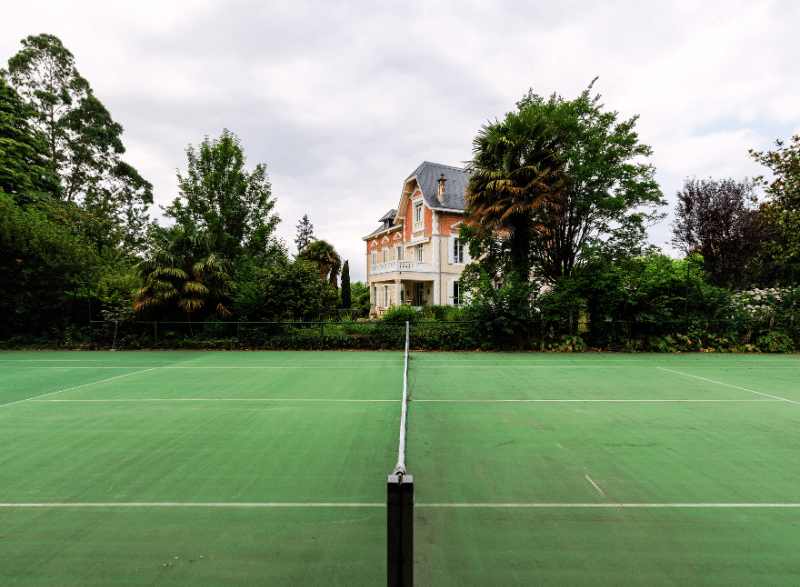 hotel luxe terrain tennis pays basque