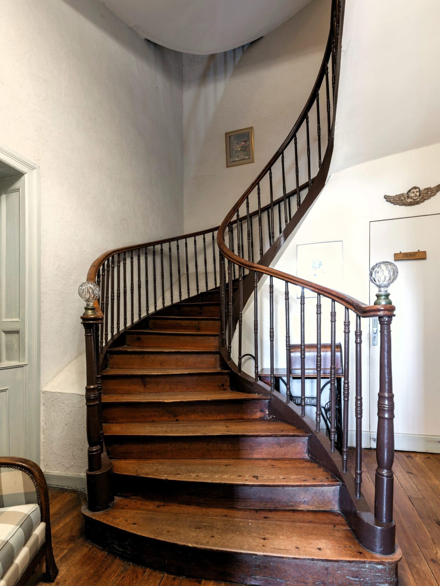 Manoir second empire pays basque escaliers(2)