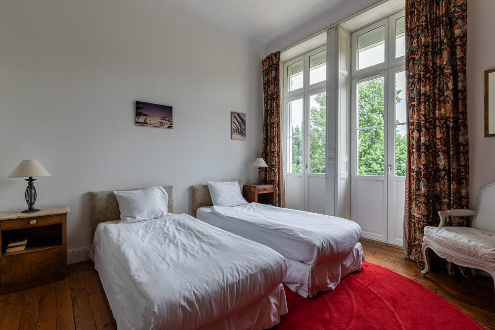 Loc appart hotel pays basque biarritz