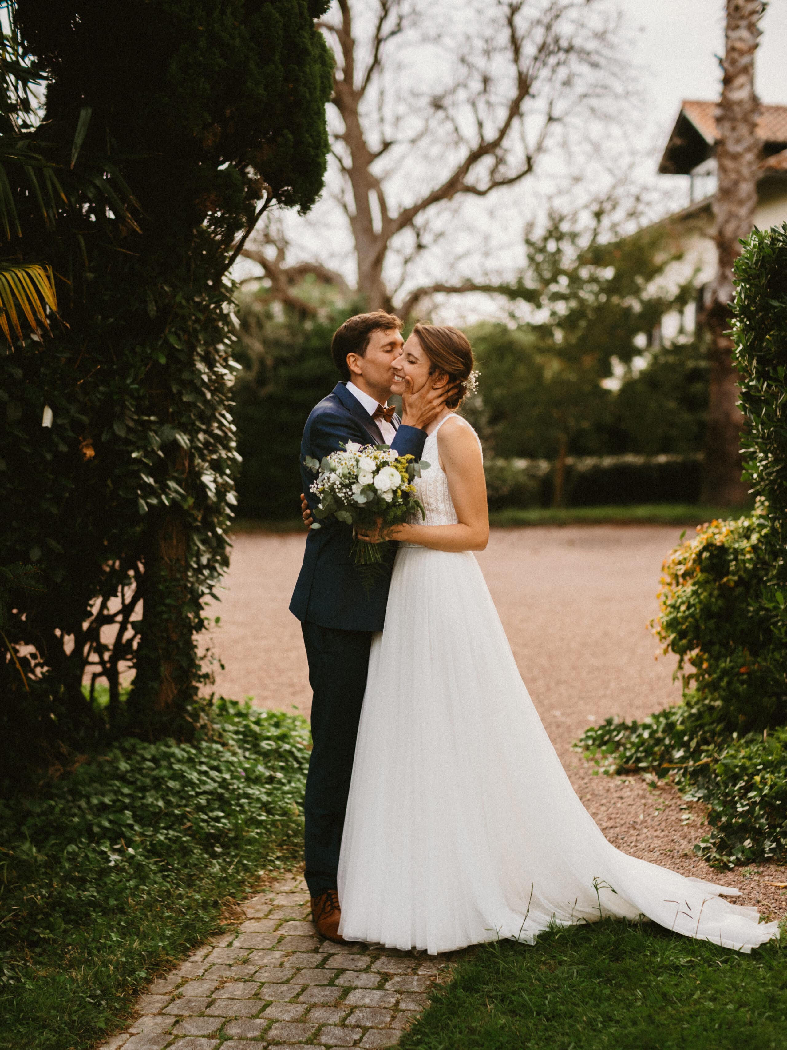 mariage champêtre proche de biarritz hotel domaine de bassilour à bidart au pays basque